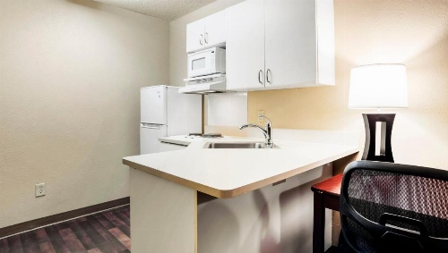 Home 1 Suites Extended Stay image 11