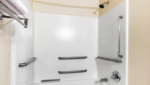 Home 1 Suites Extended Stay image 17